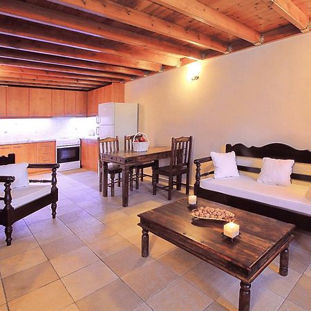 Cozy Residences In The Center Of Volissos Village - Lydia Lithos- Bagian luar foto