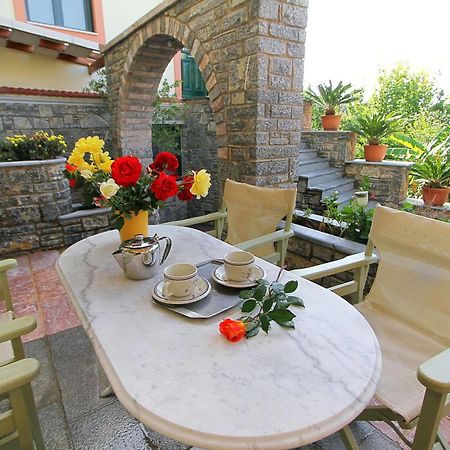 Cozy Residences In The Center Of Volissos Village - Lydia Lithos- Bagian luar foto