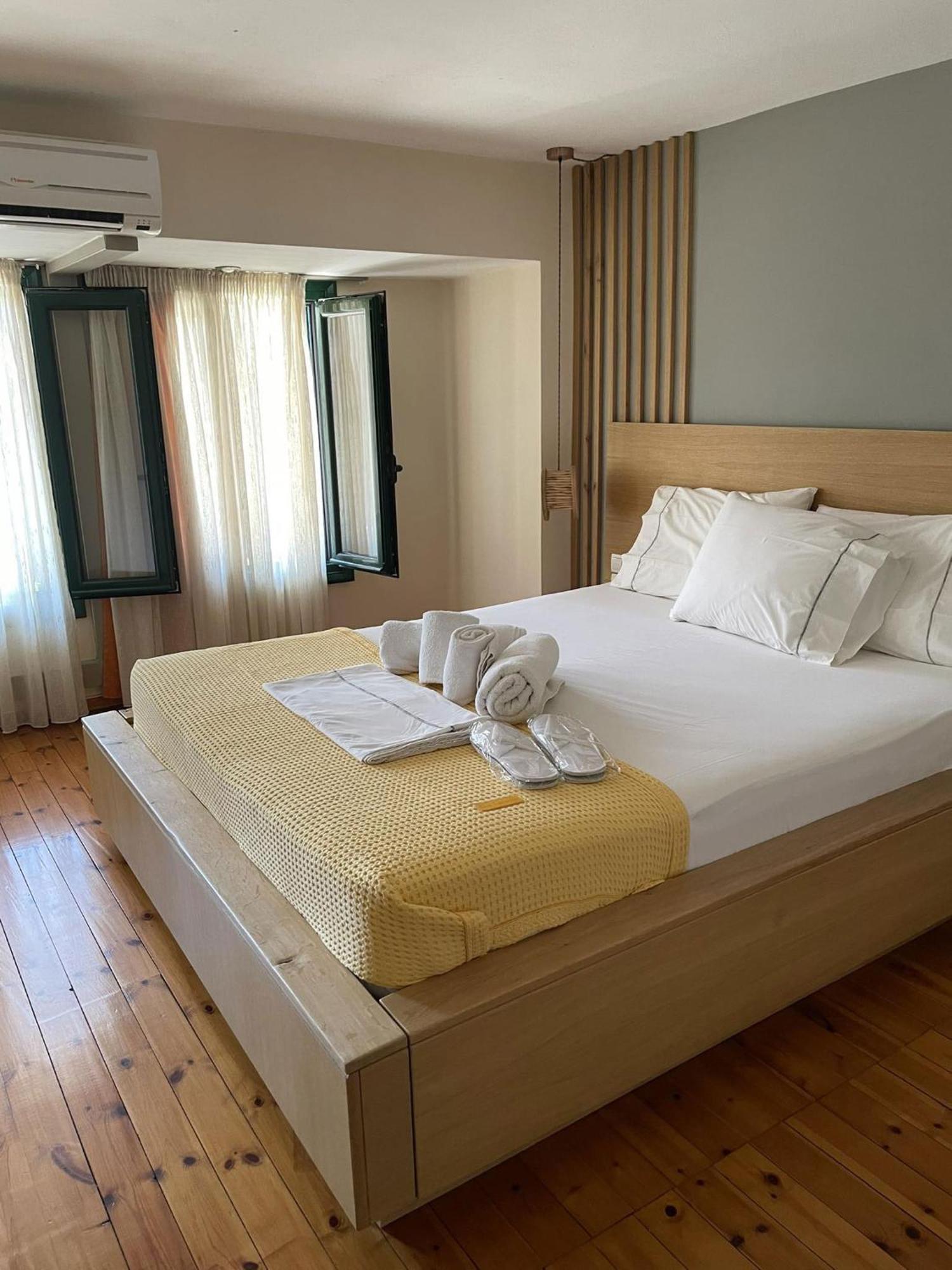 Cozy Residences In The Center Of Volissos Village - Lydia Lithos- Bagian luar foto
