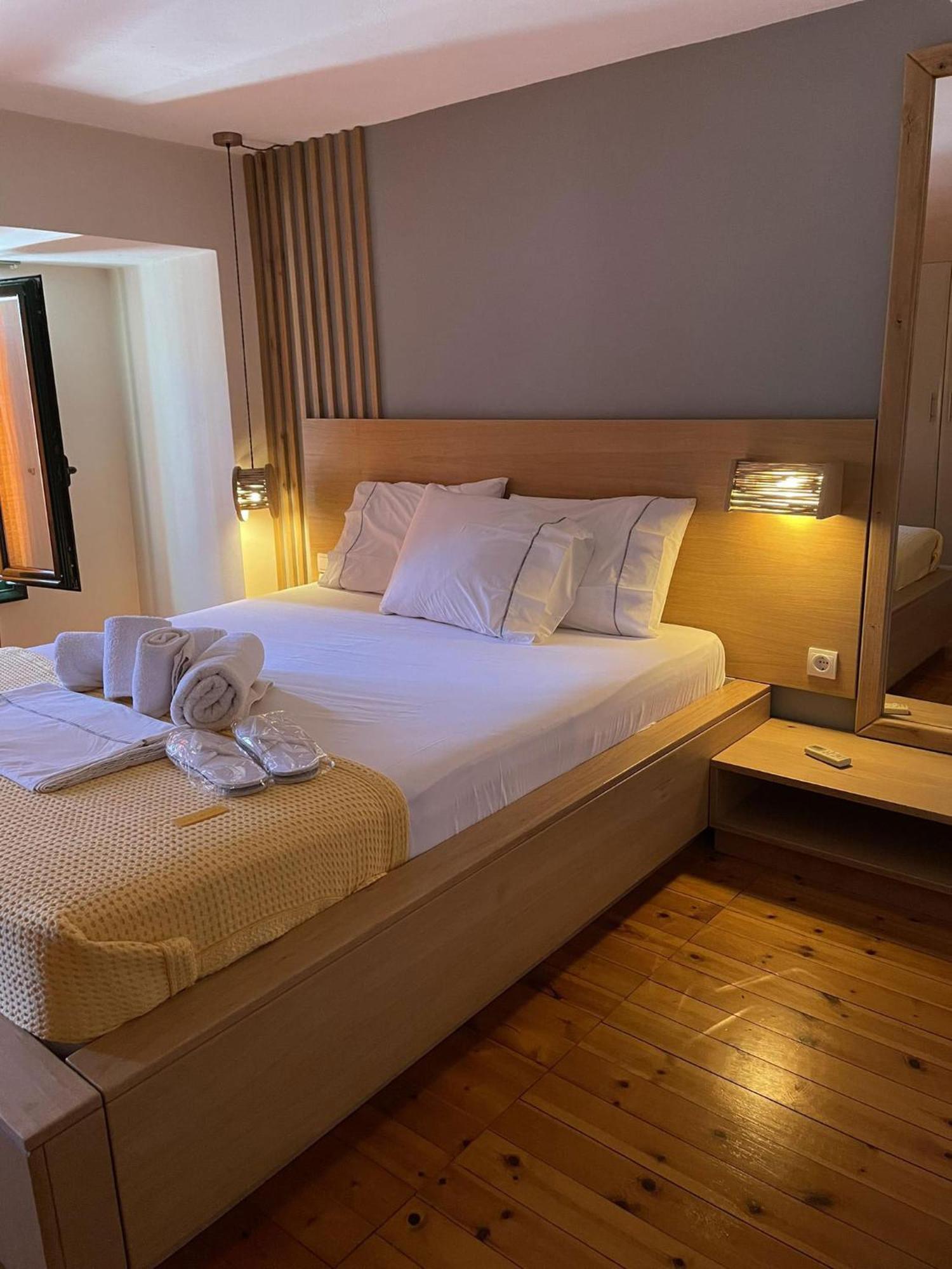 Cozy Residences In The Center Of Volissos Village - Lydia Lithos- Bagian luar foto