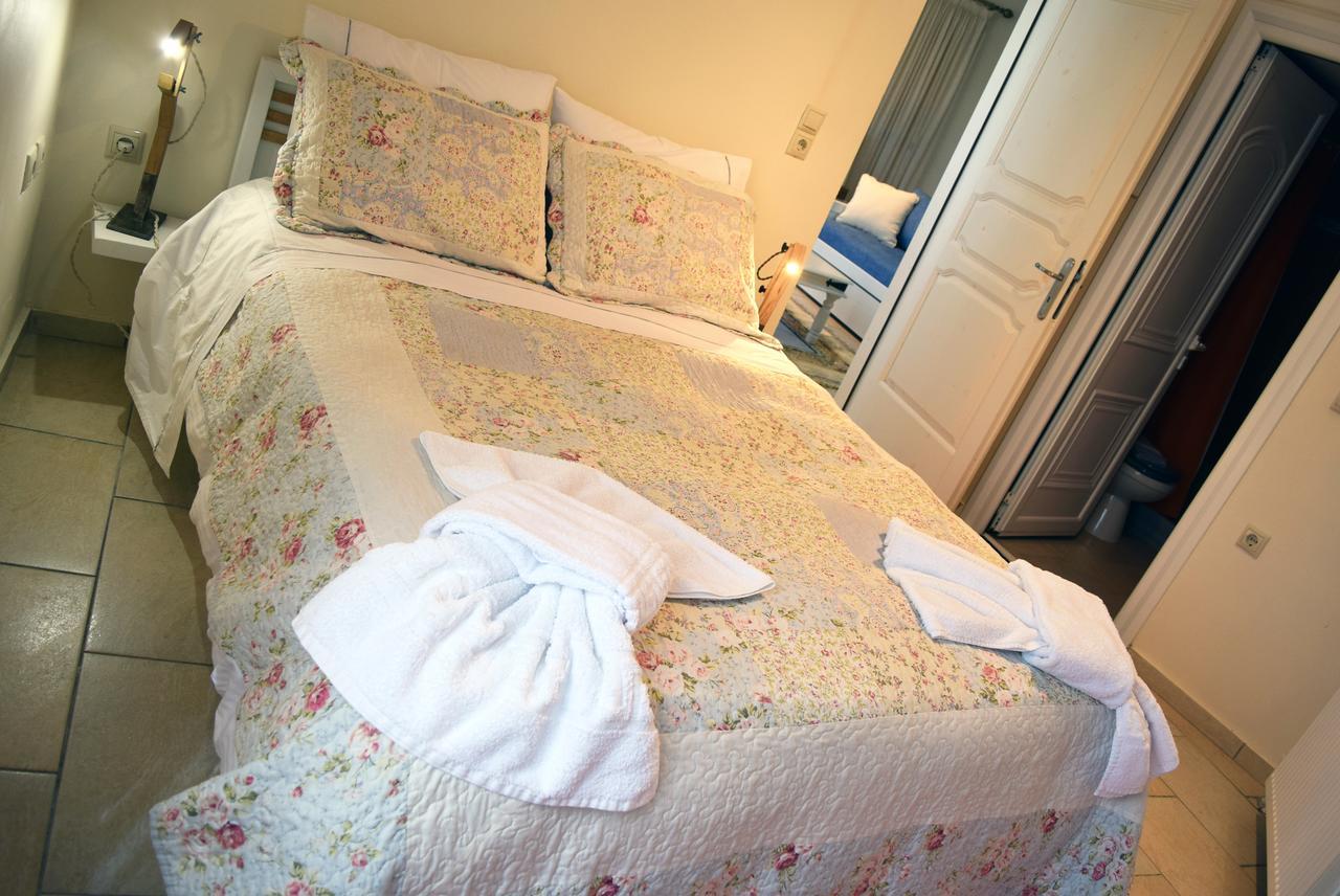 Cozy Residences In The Center Of Volissos Village - Lydia Lithos- Bagian luar foto