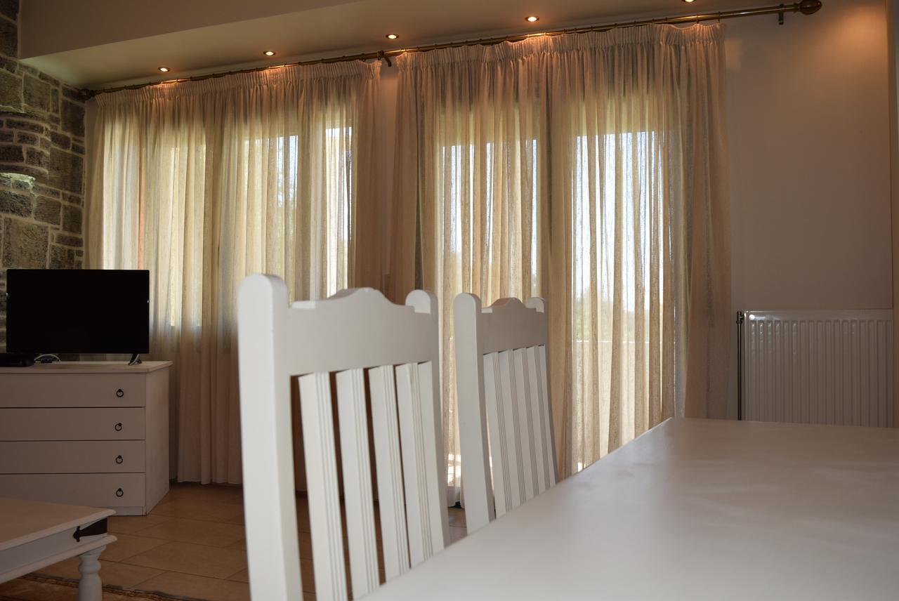 Cozy Residences In The Center Of Volissos Village - Lydia Lithos- Bagian luar foto