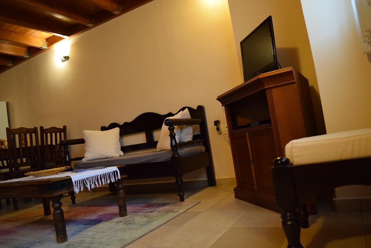 Cozy Residences In The Center Of Volissos Village - Lydia Lithos- Bagian luar foto