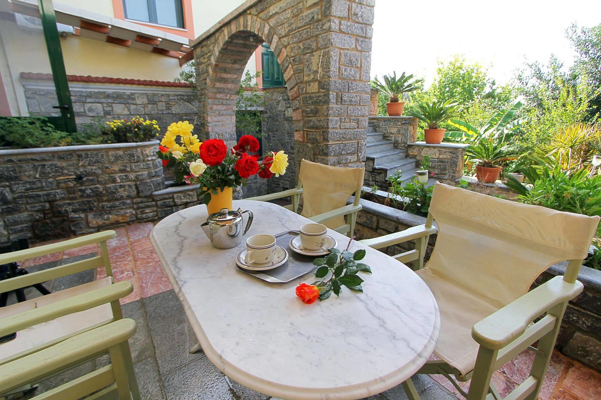 Cozy Residences In The Center Of Volissos Village - Lydia Lithos- Bagian luar foto